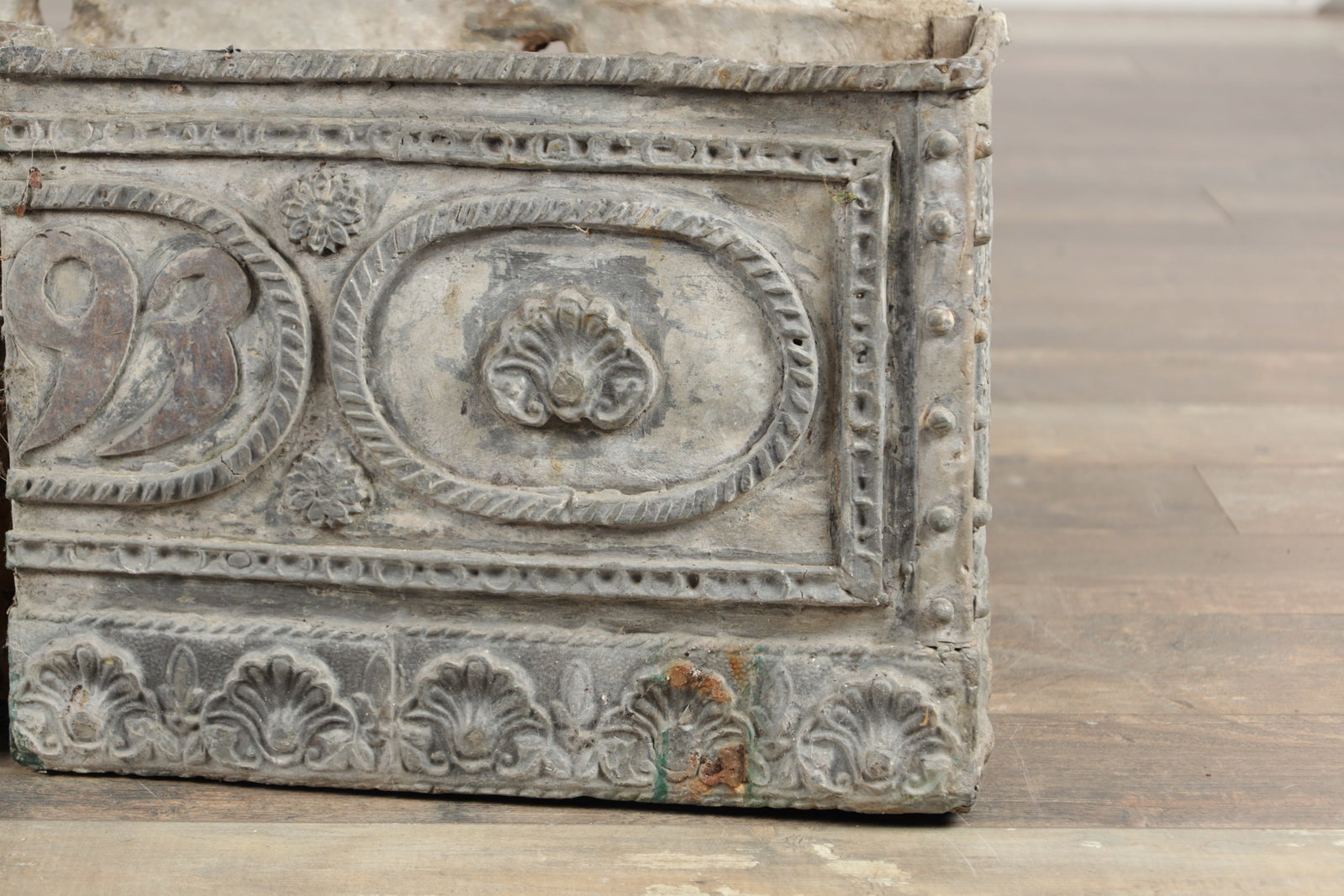 A LATE 17TH CENTURY RECTANGULAR LEAD PLANTER DATED 1693 - 3