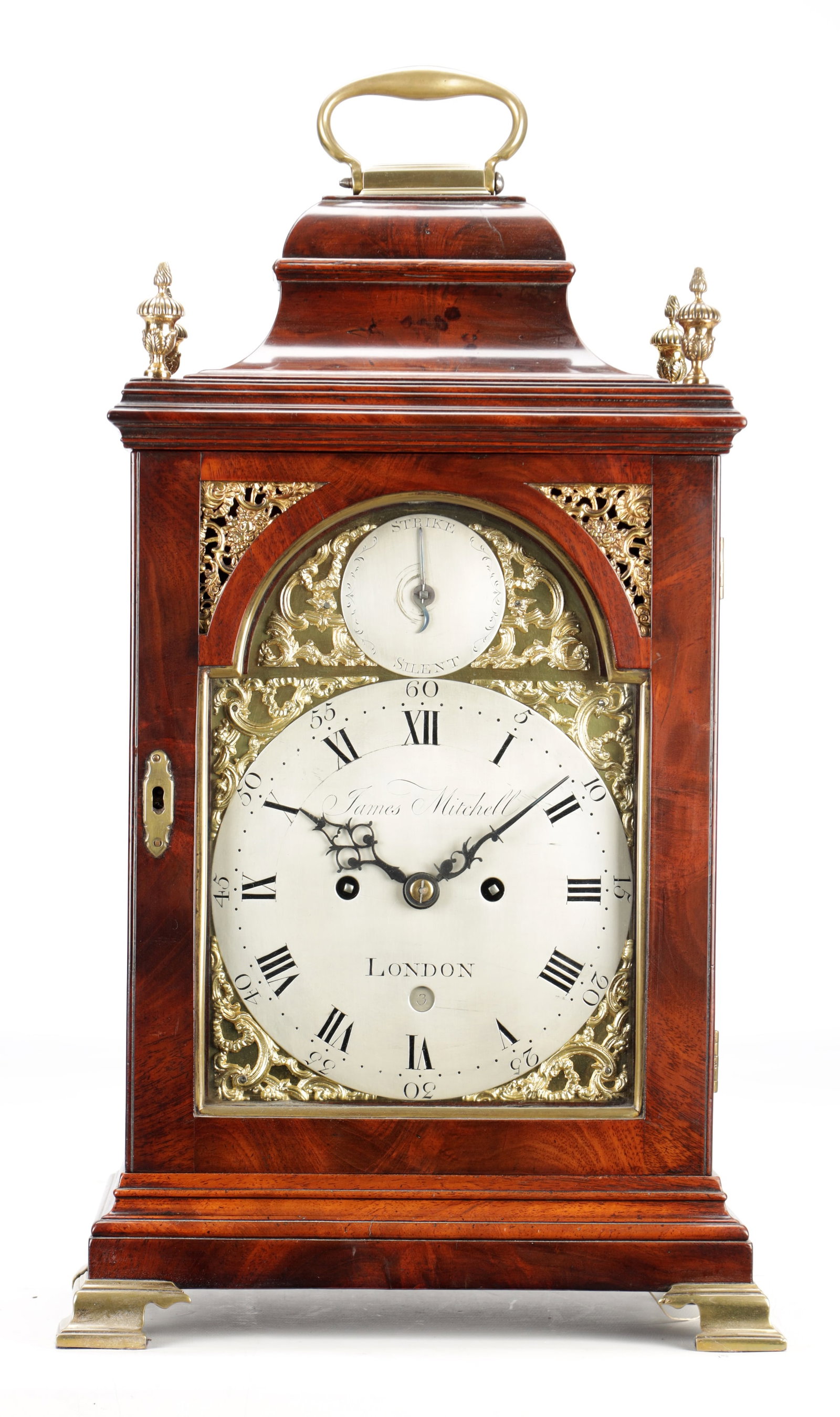 JAMES MITCHELL, LONDON. A GEORGE III FIGURED MAHOGANY VERGE BRACKET CLOCK (1 of 10)