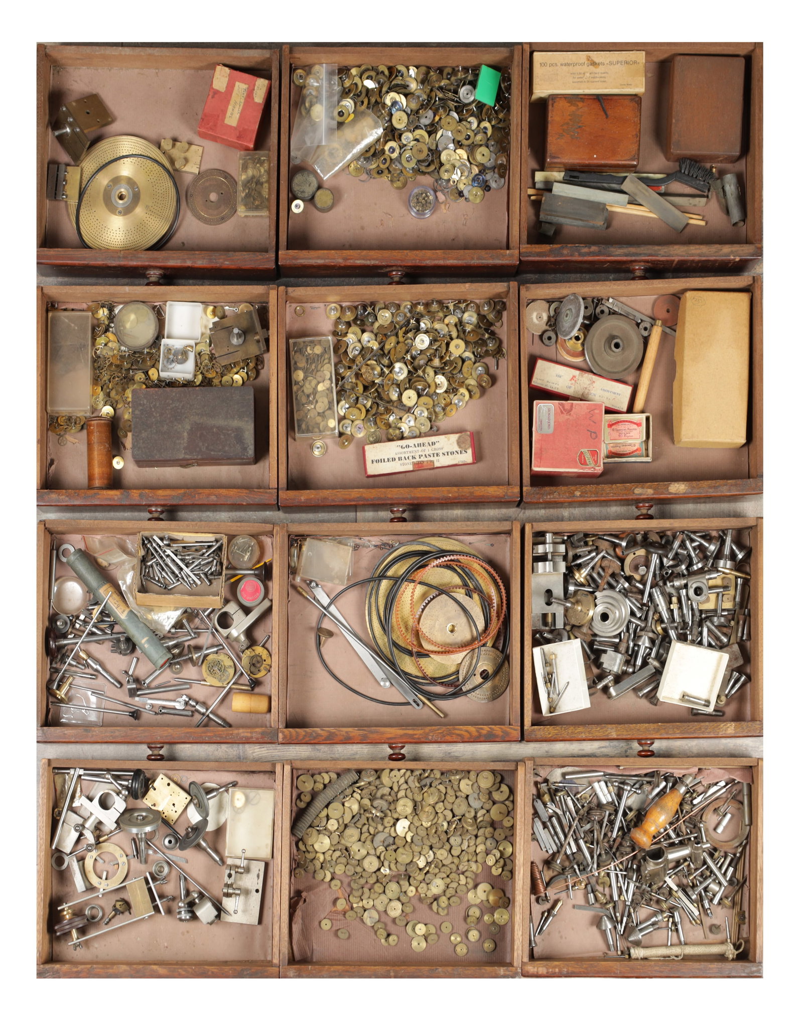 A LARGE COLLECTION OF WATCH AND CLOCKMAKERS ITEMS (1 of 14)
