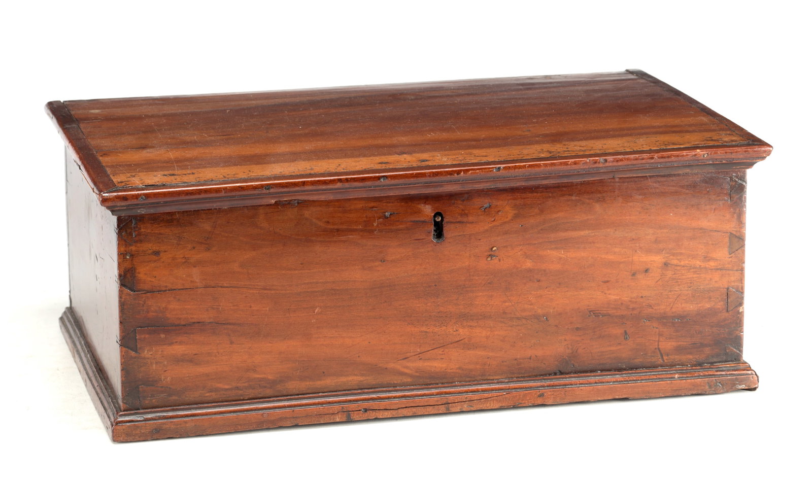 AN 18TH CENTURY FRUITWOOD BOX (1 of 9)