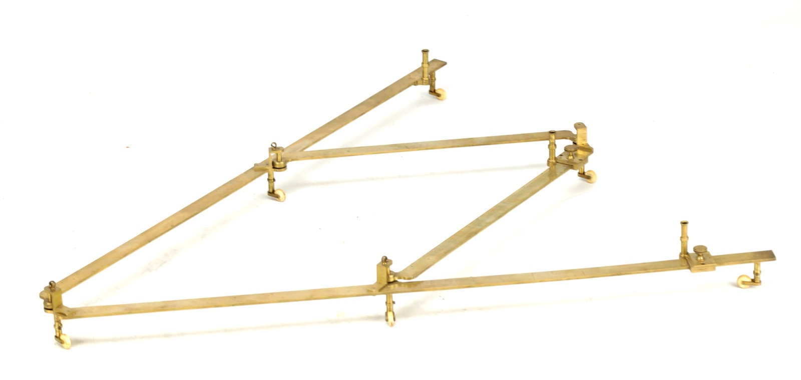 CARY, LONDON. A LATE GEORGE III BRASS PANTOGRAPH (1 of 8)