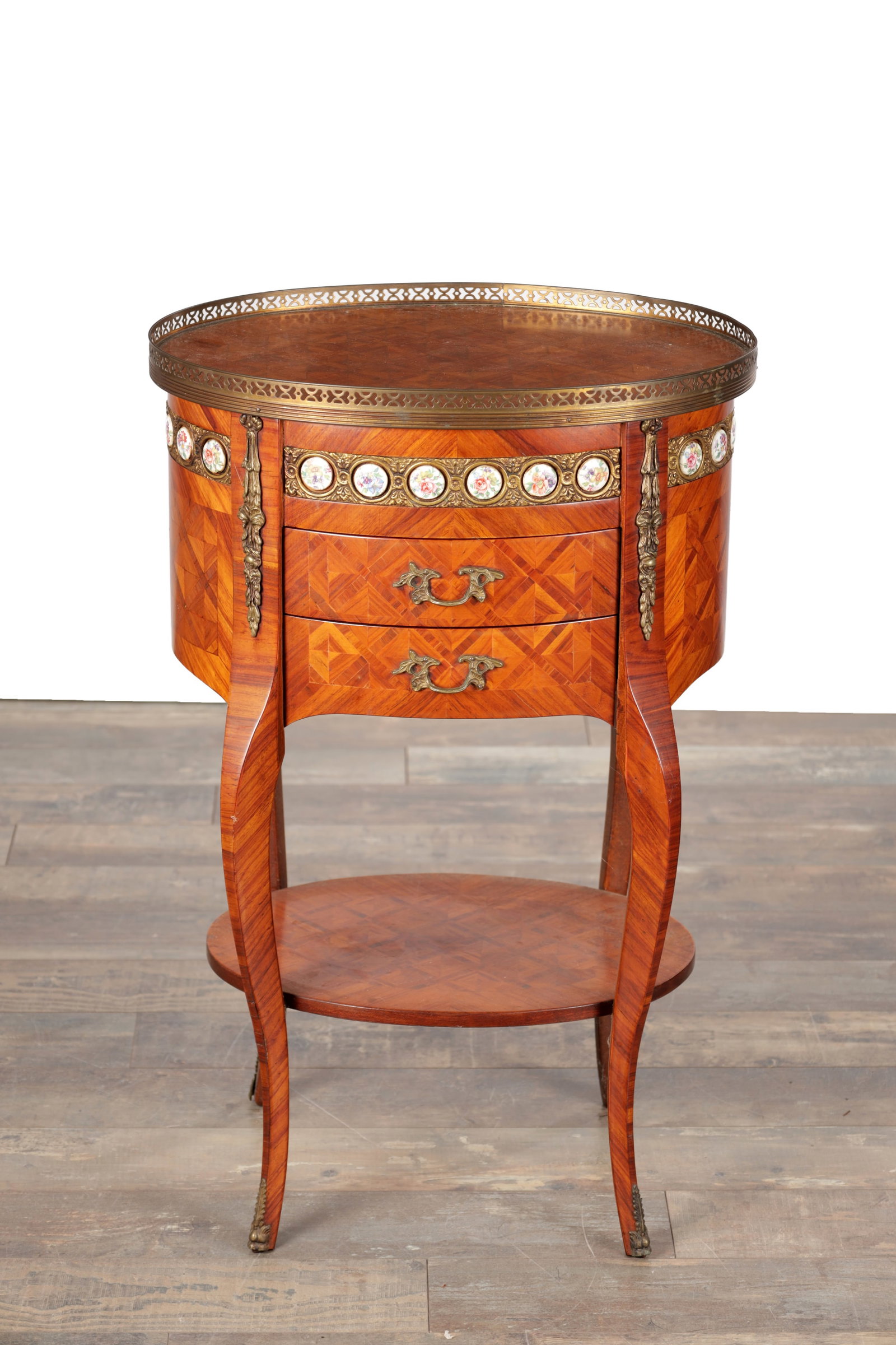 AN EARLY 20TH CENTURY FRENCH KINGWOOD AND PORCELAIN PLAQUE OVAL LAMP TABLE (1 of 9)