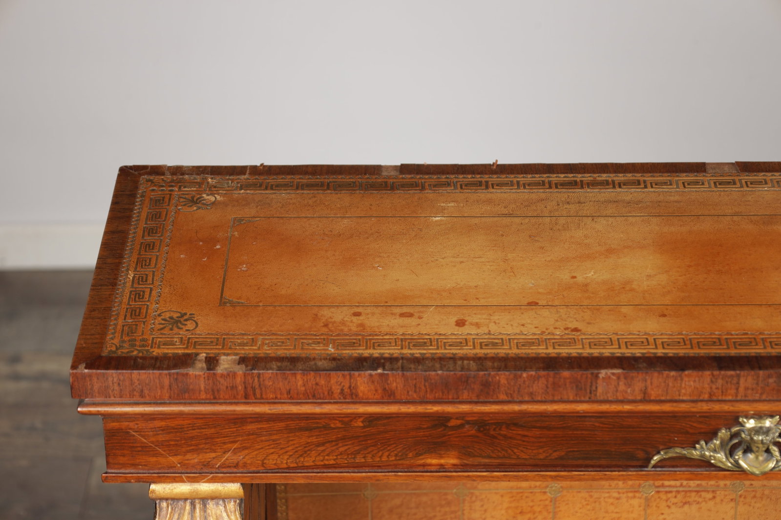 CONSOLE TABLE - 10