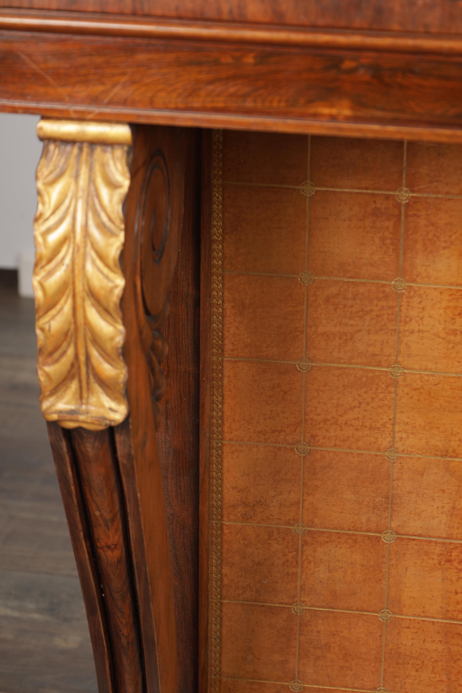 CONSOLE TABLE - 3
