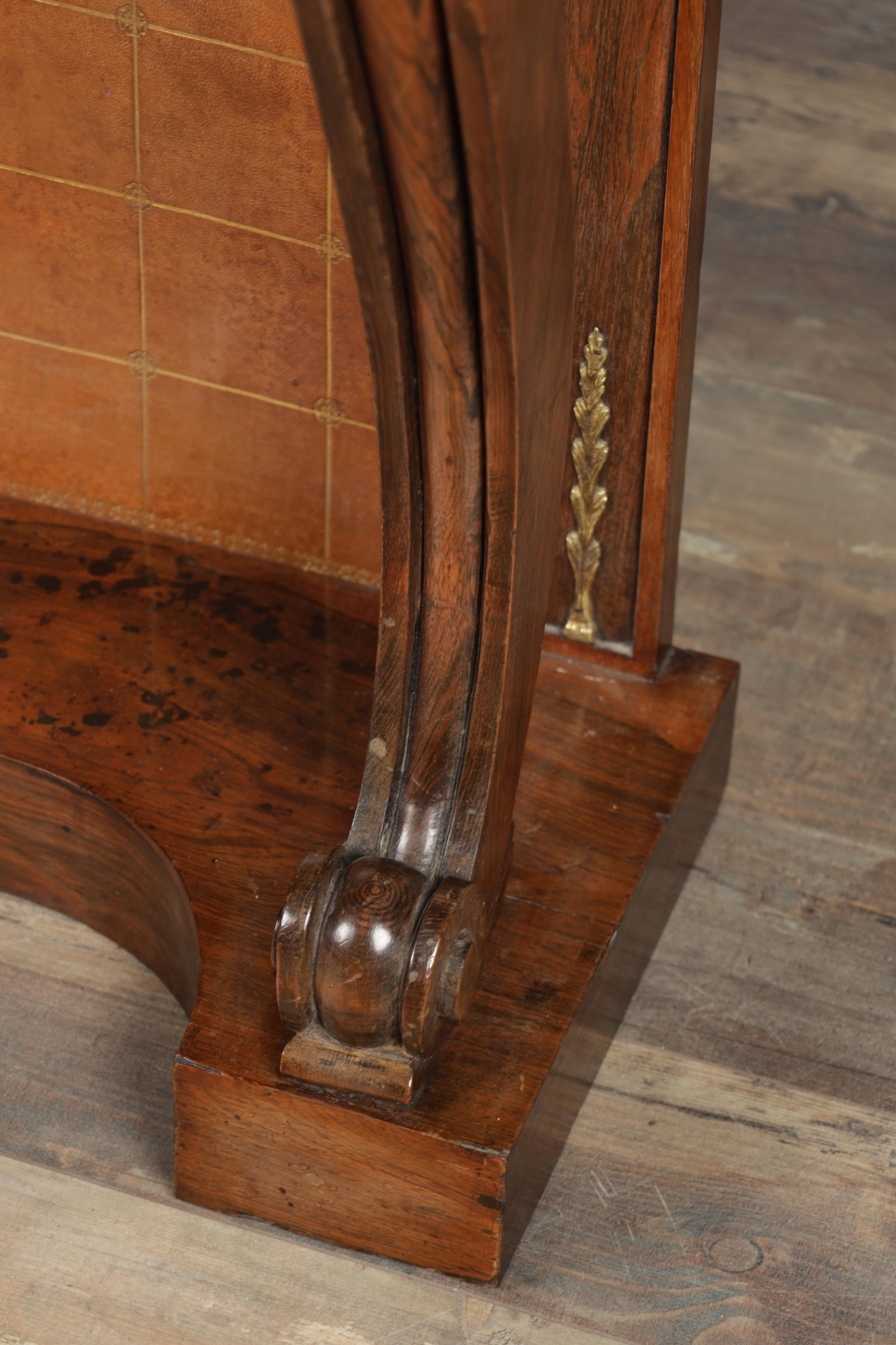 CONSOLE TABLE - 6