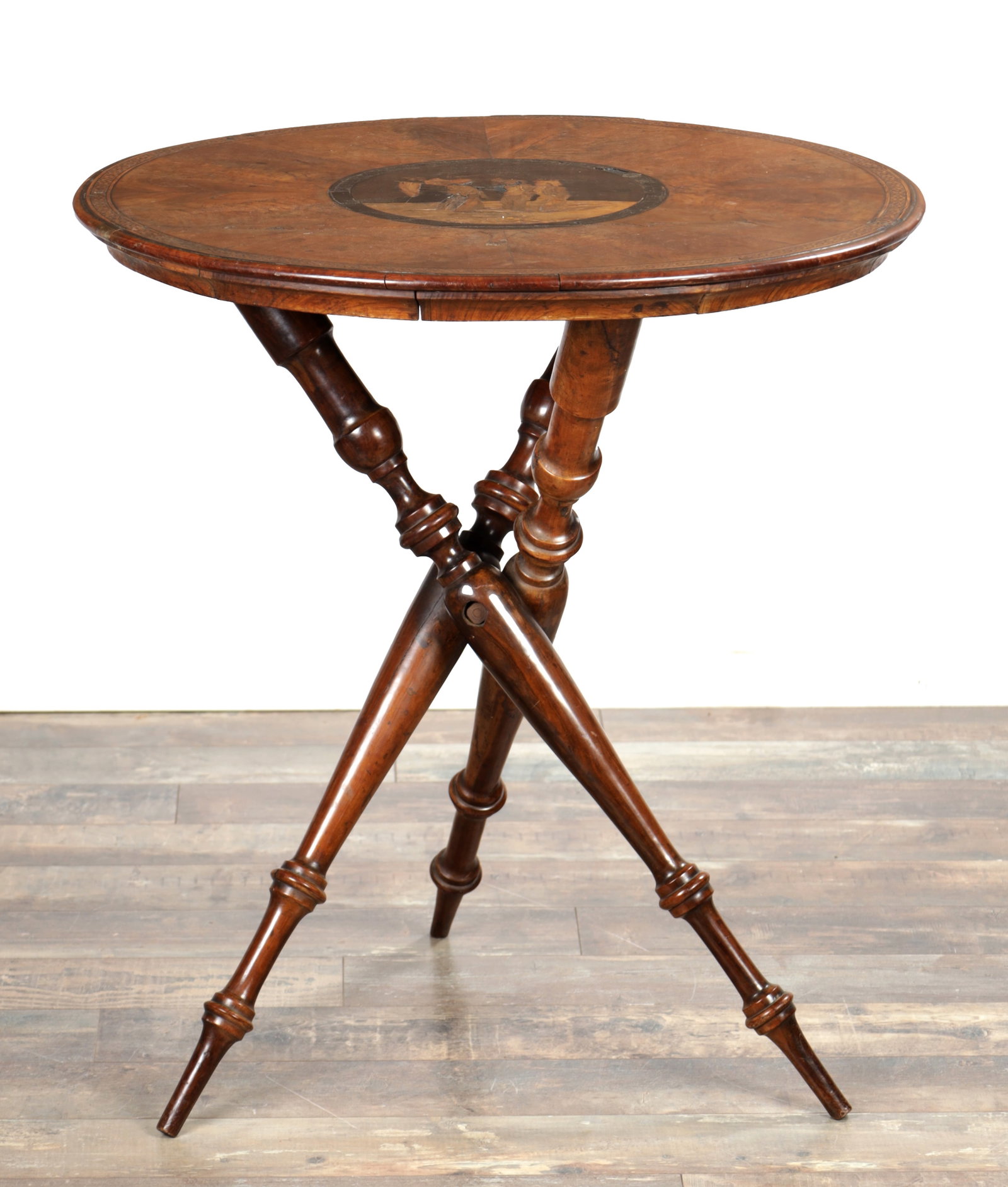 A 19TH CENTURY ITALIAN WALNUT AND MARQUETRY SORRENTO TABLE (1 of 9)
