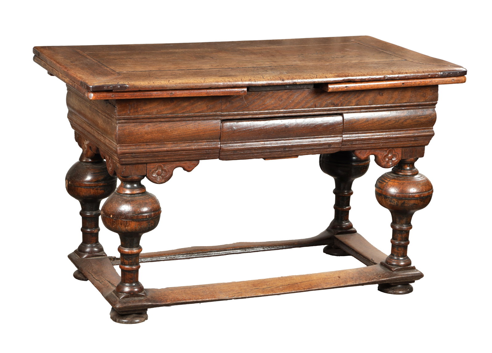A 17TH CENTURY OAK DUTCH DRAW LEAF DINING TABLE (1 of 12)