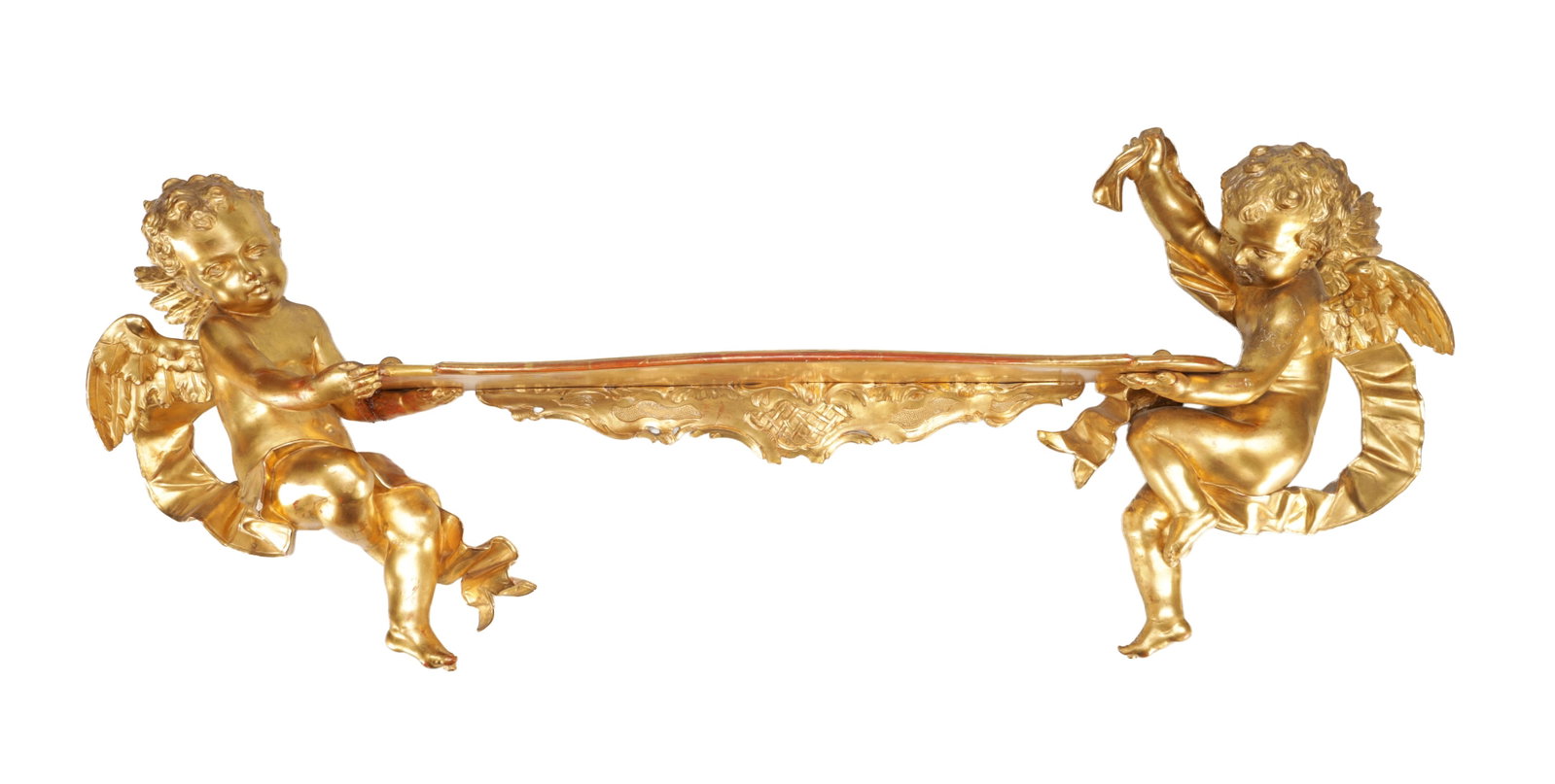 A 19TH CENTURY FRENCH CARVED GILT WOOD HANGING SHELF WITH TWIN WINGED PUTTI SUPPORTS (1 of 10)