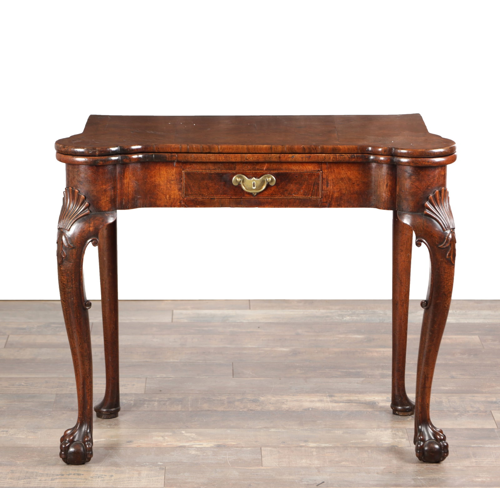 A QUEEN ANNE FIGURED WALNUT TEA TABLE (1 of 12)