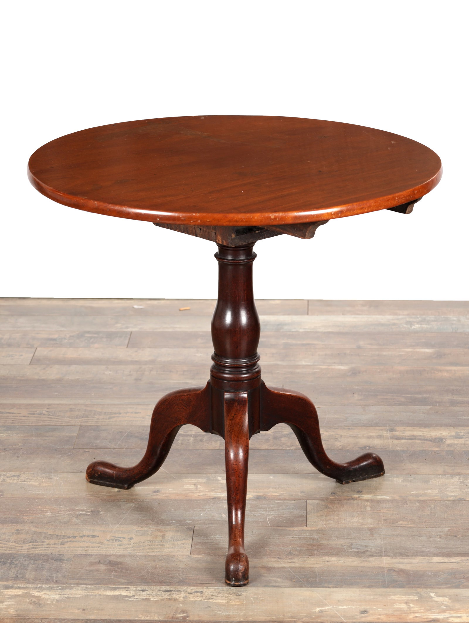 A GEORGE III MAHOGANY TRIPOD TILT TOP TABLE (1 of 5)