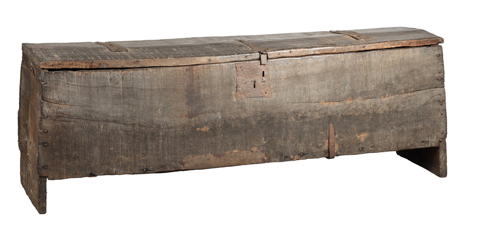 A 15TH CENTURY ENGLISH BOARDED OAK CHEST: A 15TH CENTURY ENGLISH BOARDED OAK CHEST (195cm wide 48cm deep 87cm high)