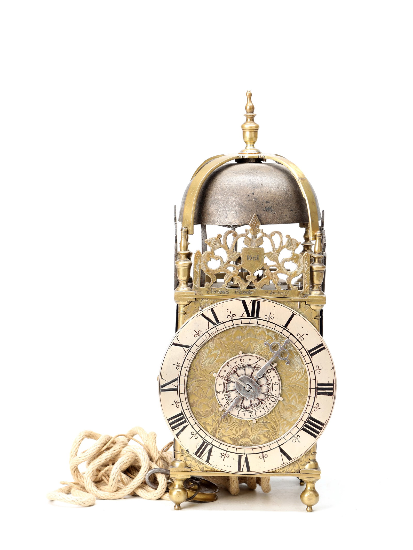 NICHOLAS COXETER, LONDINI. A MID 17TH CENTURY BRASS VERGE LANTERN CLOCK (1 of 7)