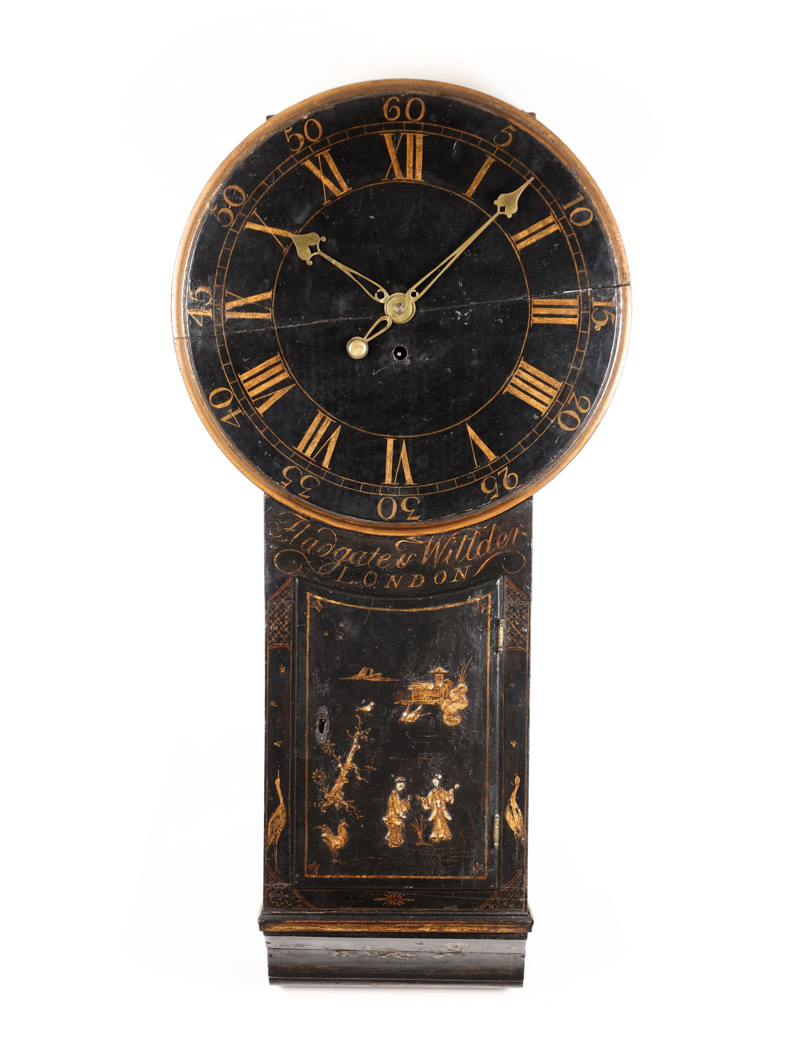 FLADGATE AND WILLDER, LONDON. A GEORGE III CHINOISERIE TAVERN CLOCK: FLADGATE AND WILLDER, LONDON. A GEORGE III CHINOISERIE TAVERN CLOCK having a black lacquered case decorated in gilt with Oriental figures and birds, enclosing a 20' dial with gilt Roman numerals and A