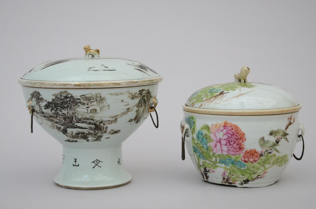 Two jars in Chinese porcelain 'flowers' and 'landscape' (1 of 4)