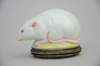 Snuff box in KPM porcelain 'mouse' (8x5cm)