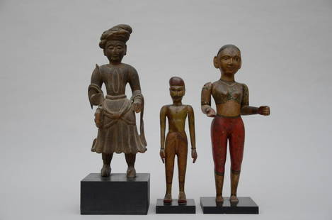 Three Indian wooden statues (55x22x15)(43x12x7)(53x21x9cm) (*): Three Indian wooden statues (55x22x15)(43x12x7)(53x21x9cm) (*)