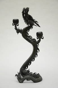 Japanese bronze candle holder 'dragon' (58x28x24cm) (*): Japanese bronze candle holder 'dragon' (58x28x24cm) (*)