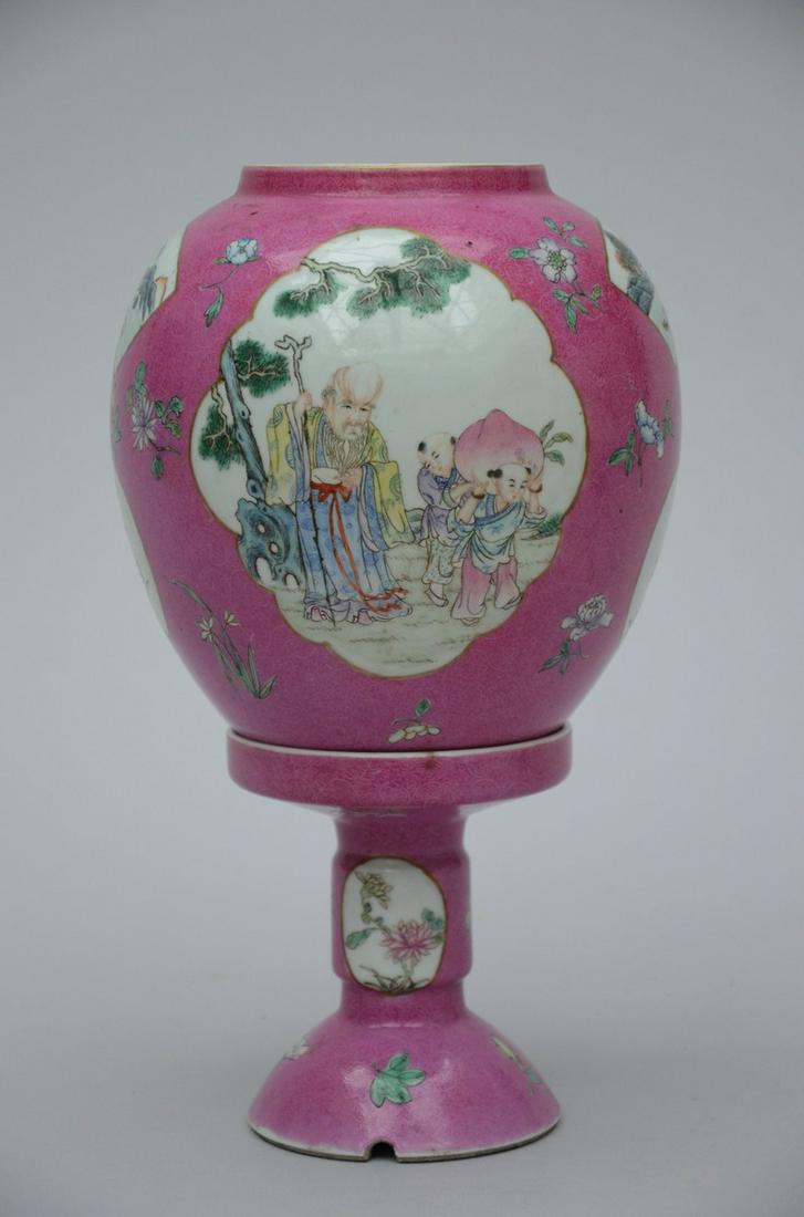 Chinese famille rose lantern with graviata decoration 'Lao tse' (h31cm) (1 of 4)