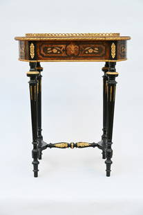 Napoleon III planter with marquetry (77x64x37cm): Napoleon III planter with marquetry (77x64x37cm)