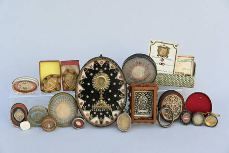 Collection of relics (from 4x3.5 to 20x15cm): Collection of relics (from 4x3.5 to 20x15cm)