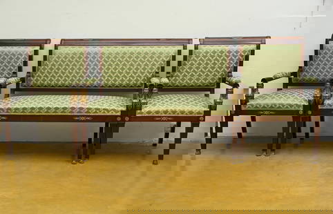 Empire style sofa and 2 armchairs in mahogany (90x58x54cm) (90x117x54cm) (*): Empire style sofa and 2 armchairs in mahogany (90x58x54cm) (90x117x54cm) (*)