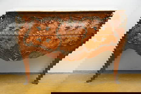 A Louis XV style chest of drawers with inlaywork and bronze decoration, 20th century (90x132x51cm): A Louis XV style chest of drawers with inlaywork and bronze decoration, 20th century (90x132x51cm)