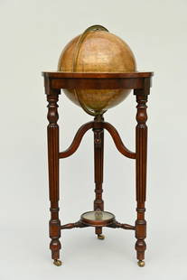 Globe with compass, partly antique (h91 dia42cm): Globe with compass, partly antique (h91 dia42cm)