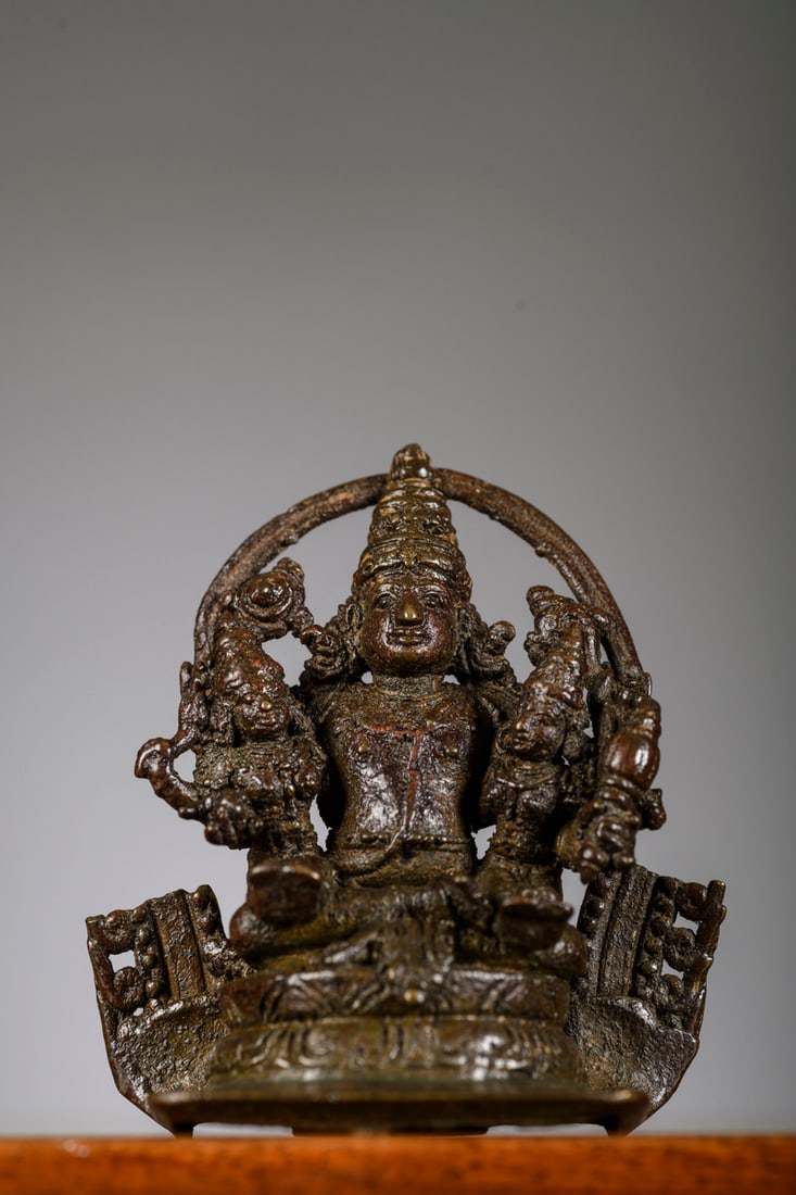 Bronze statue 'Vishnu with his consorts', Kerala India (h8.5cm) (*) (1 of 3)