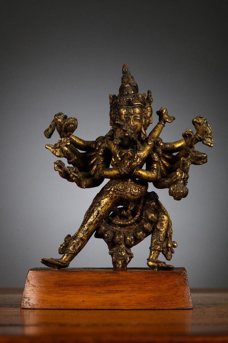 Nepalese statue in gilt bronze 'Chakrasamvara', 17th century (1 of 10)