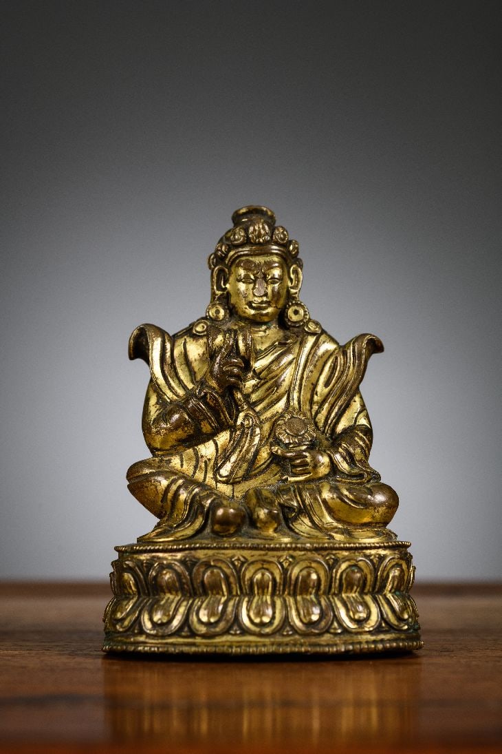 Gilt bronze statue 'guru Rinpoche', Tibet 18th century (*) (1 of 6)
