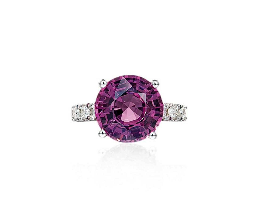 A 6.02 CARAT BURMESE PINK SPINEL AND DIAMOND RING (1 of 1)