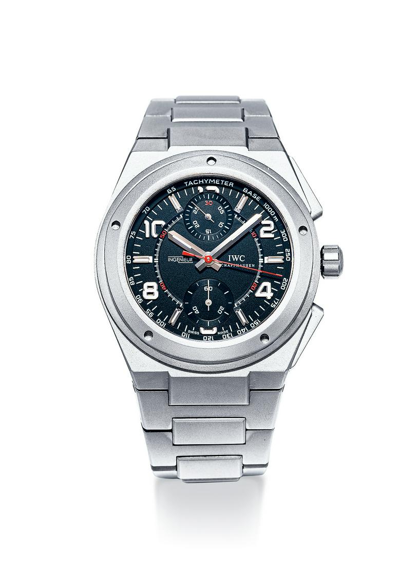 A TITANIUM CHRONOGRAPH AUTOMATIC BRACELET WATCH (1 of 1)