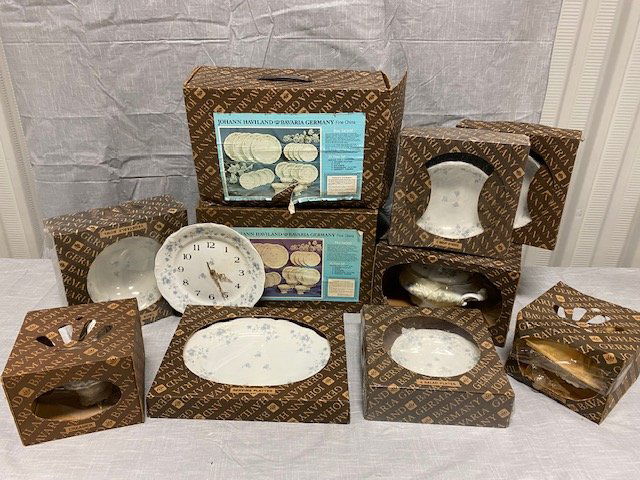 Blue Garland Haviland China (1 of 9)