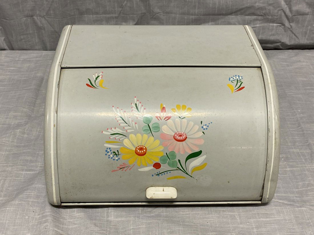 Metal Bread Box (1 of 3)