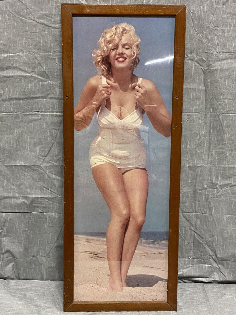 Full Body Marilyn Monroe Picture (1 of 1)
