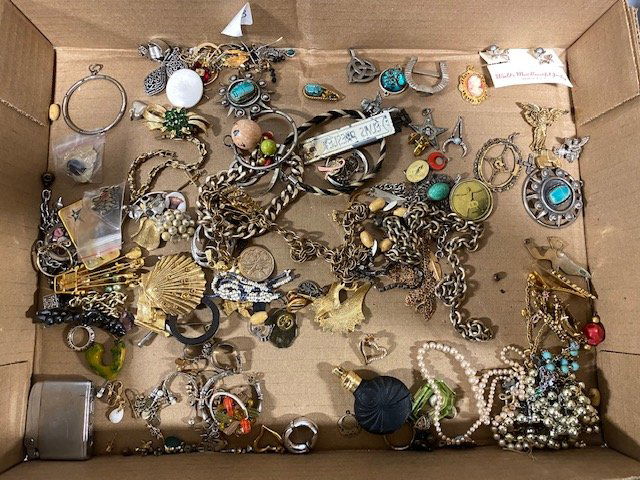 Flat of Costume Jewerly (1 of 4)