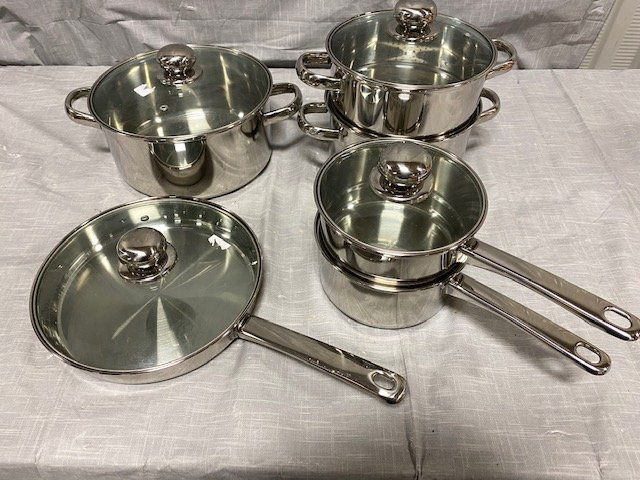 Stainless Pan Set (1 of 5)
