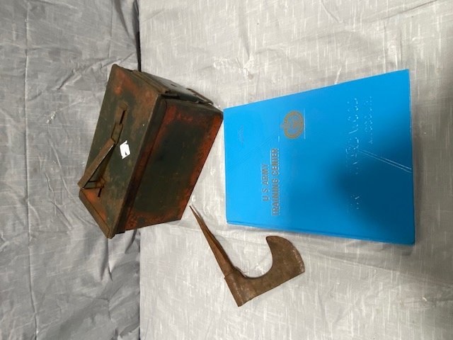 Vintage Military Lot (1 of 3)