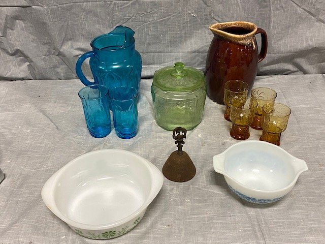 Lot of Vintage Glassware and Bell (1 of 9)