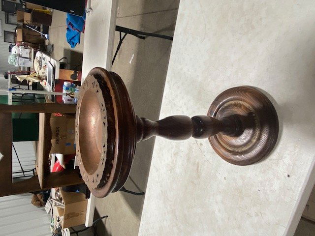 Ashtray Stand (1 of 1)