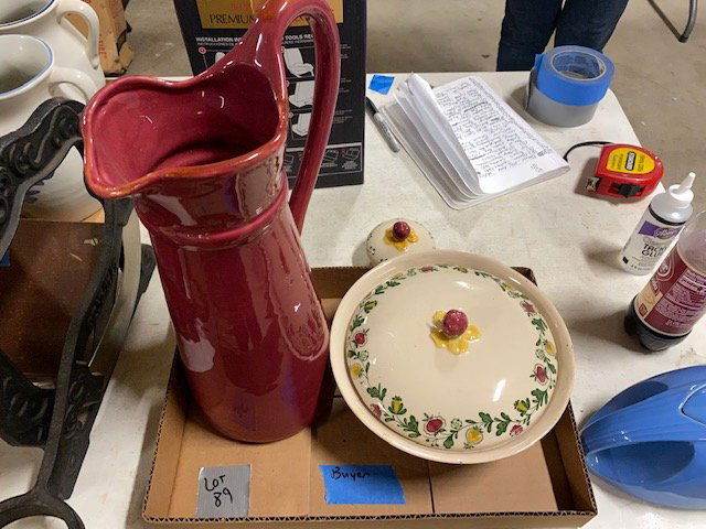 Lot of misc glassware (1 of 3)