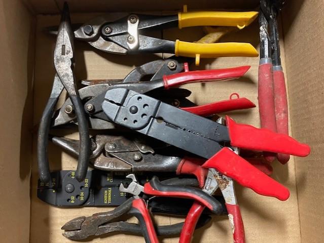 Flat of tools (1 of 1)