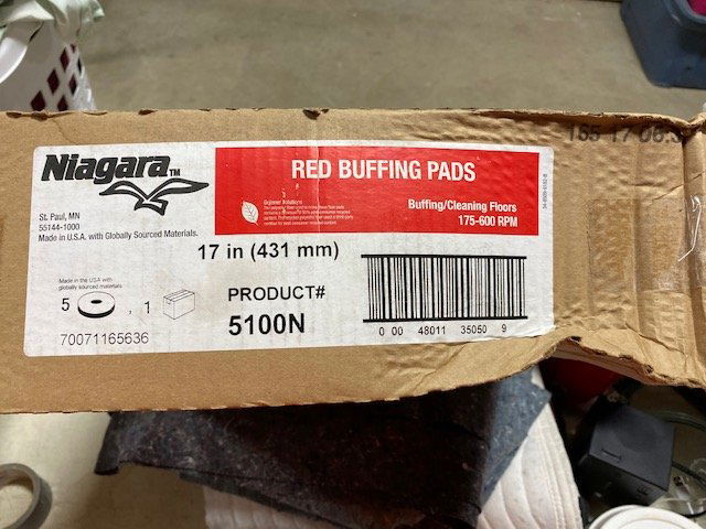 box of floor buffer pads (1 of 1)