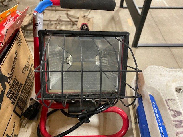 halogen work light (1 of 1)