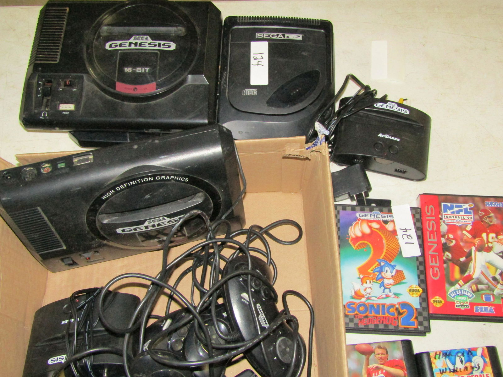 Sega games and controlers (1 of 4)