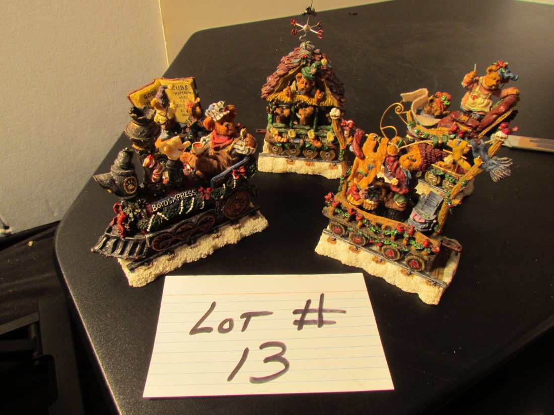 Boyds Christmas Train Set (1 of 6)