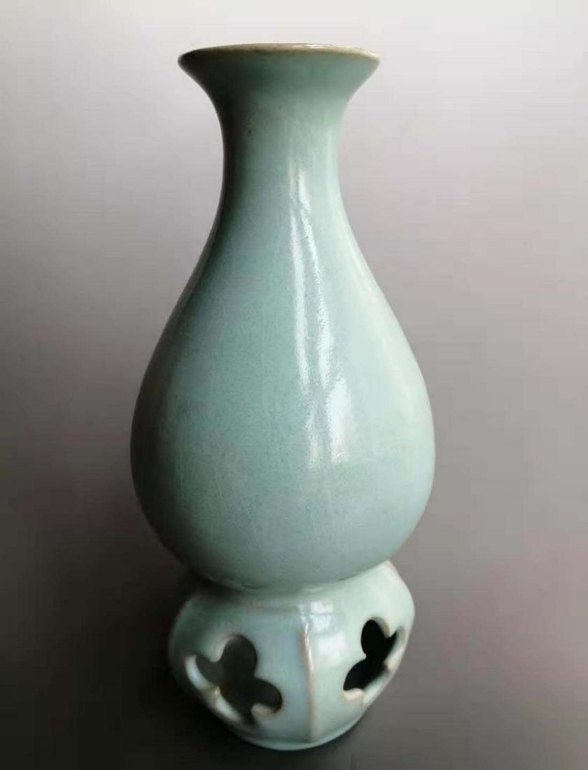 Song Dynasty Ancient Ru Porcelain Vase: Song Dynasty Ruyao Porcelain Vase