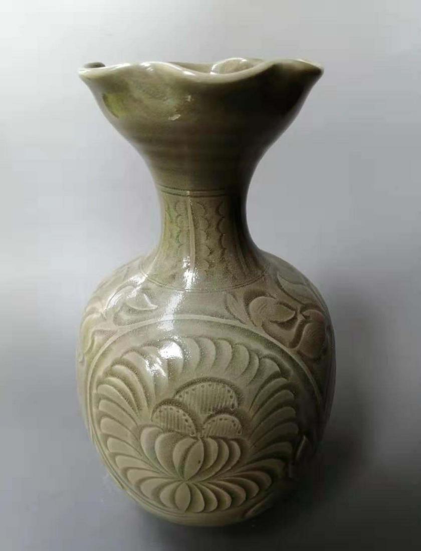 Song Dynasty Yaozhou Engraving Porcelain Vase (1 of 7)