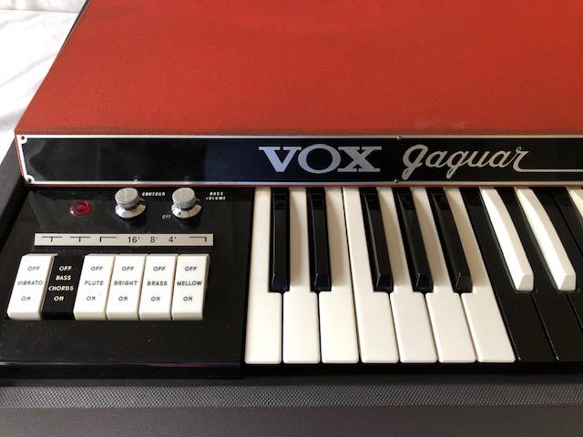 Vox Jaguar V-304 E Organ & Accessories: Vox Jaguar V-304 E Organ & Accessories from 1968. S/N 2143980. The organ of a professional musician. All original, with Z-stand/brace/legs, volume pedal, hardware & more. Has not been tested, turned, 