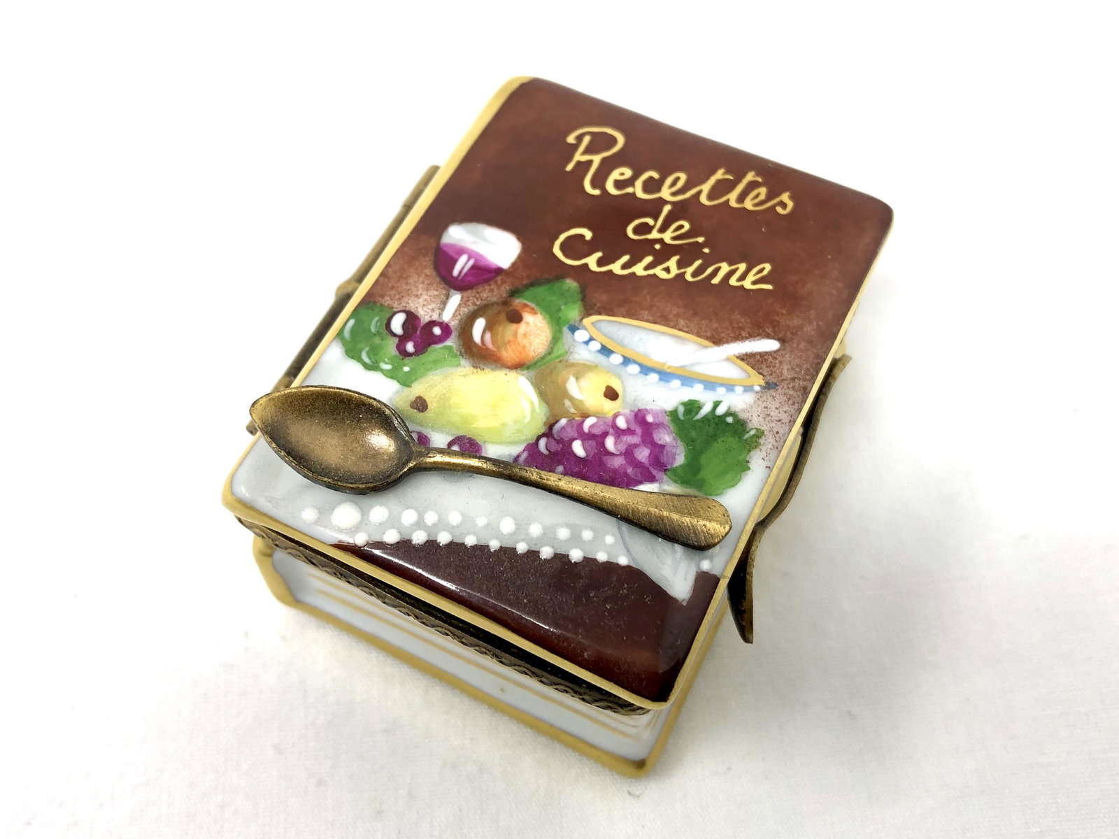 Rochard Peint Main Limoges Cookbook Trinket Box: Rochard Peint Main Limoges Cookbook Trinket Box. Handpainted and detailed. Approx. 1 3/4 by 1 1/2-inch by 1-inches High. As-is, as-shown.